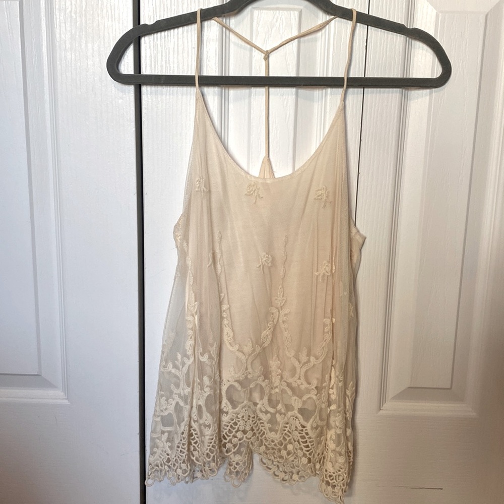 ⭐️ SOLD ⭐️ Cream tank top